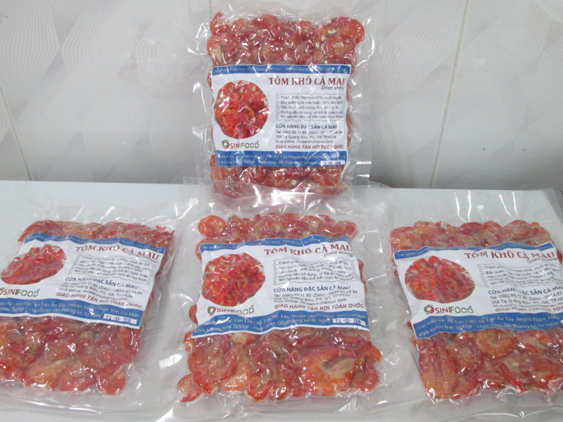 Tôm sú khô được đóng gói hút chân không